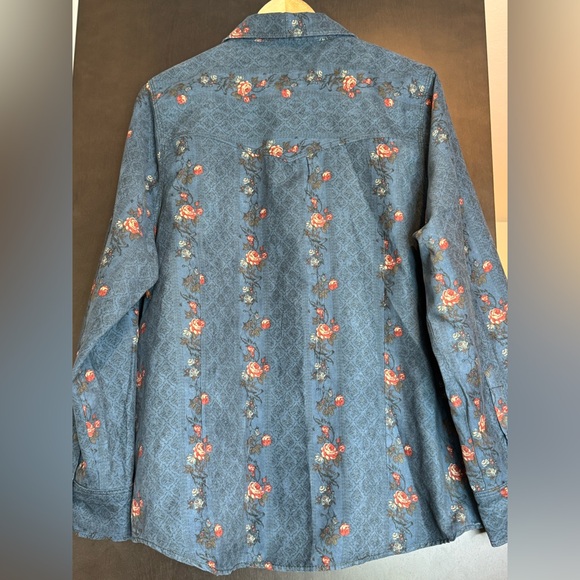 NWOT LEGACY FALLS For Her Blue Floral Button-Down Shirt - Picture 7 of 9